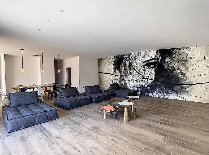 400m2 Piscine Intérieure Très Calme Villa