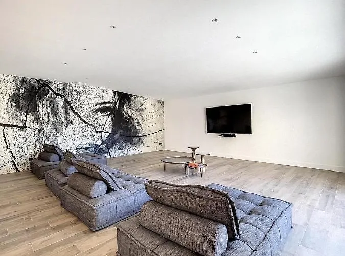 400m2 Piscine Intérieure Très Calme Villa