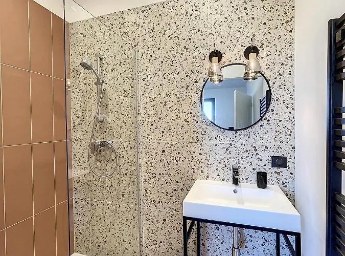 400m2 Piscine Intérieure Très Calme *