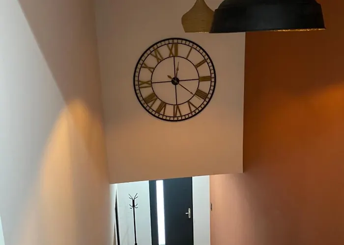 400m2 Piscine Intérieure Très Calme Agde