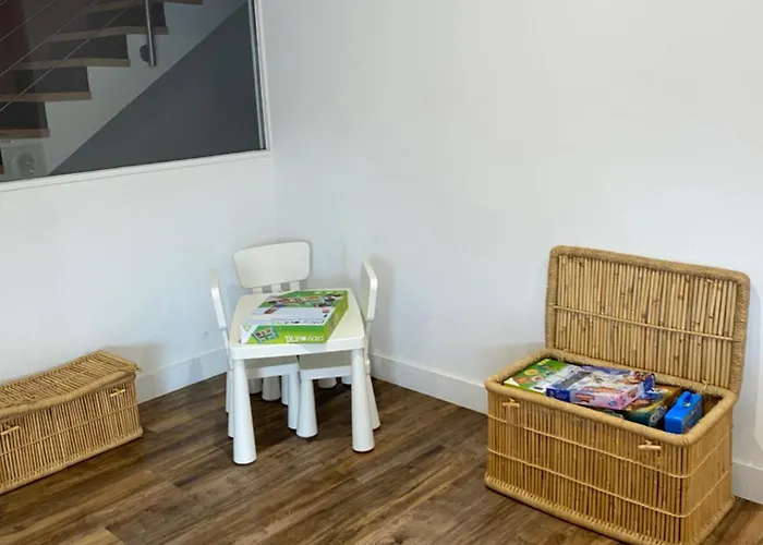 Villa 400m2 Piscine Intérieure Très Calme Agde