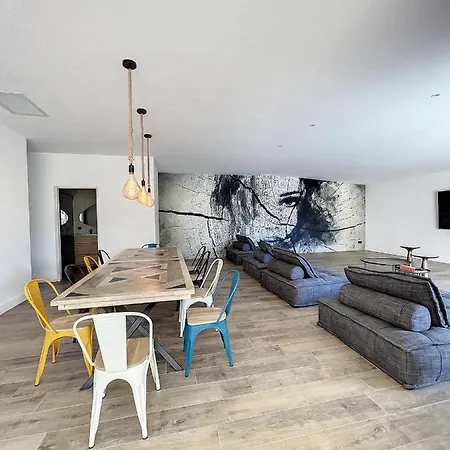 400m2 Piscine Intérieure Très Calme