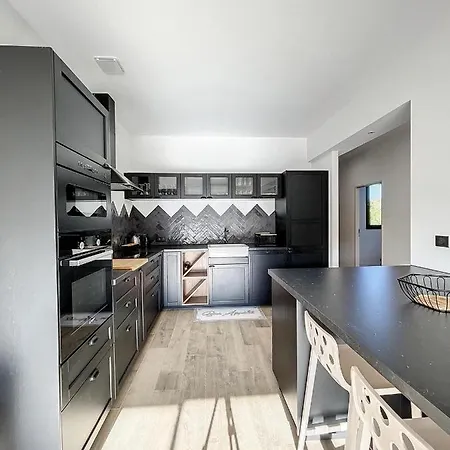 400m2 Piscine Intérieure Très Calme Villa Agde