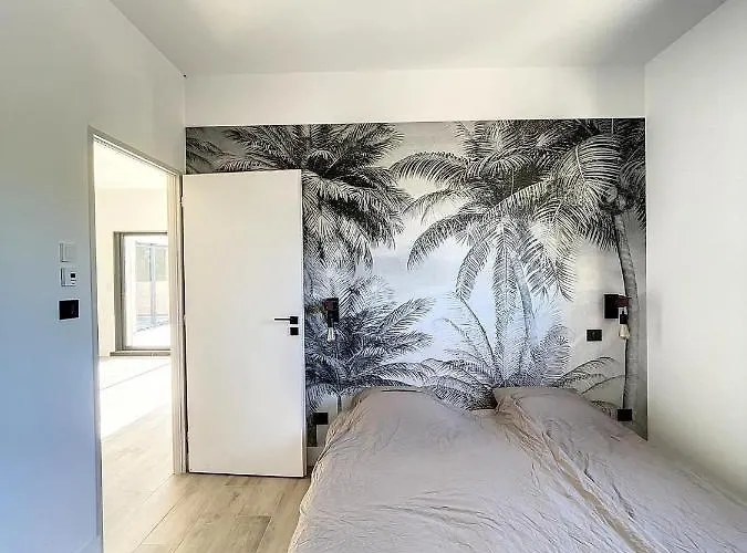 400m2 Piscine Intérieure Très Calme Agde