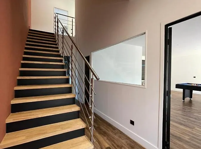 400m2 Piscine Intérieure Très Calme