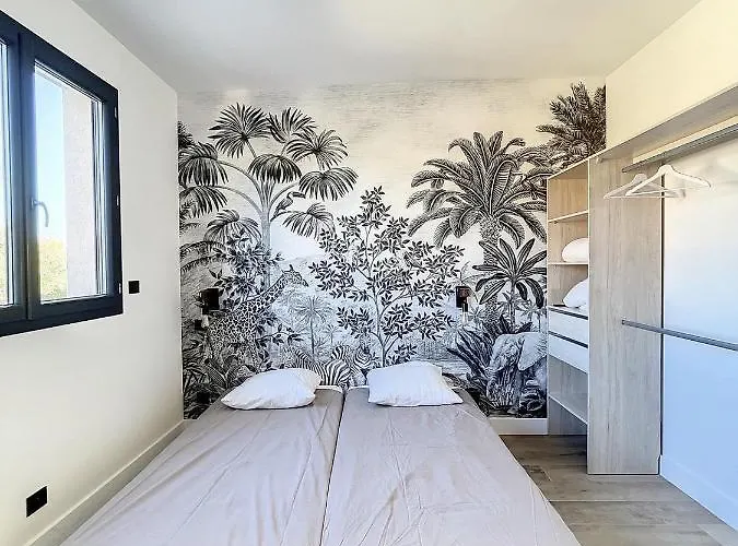 Villa 400m2 Piscine Intérieure Très Calme Agde