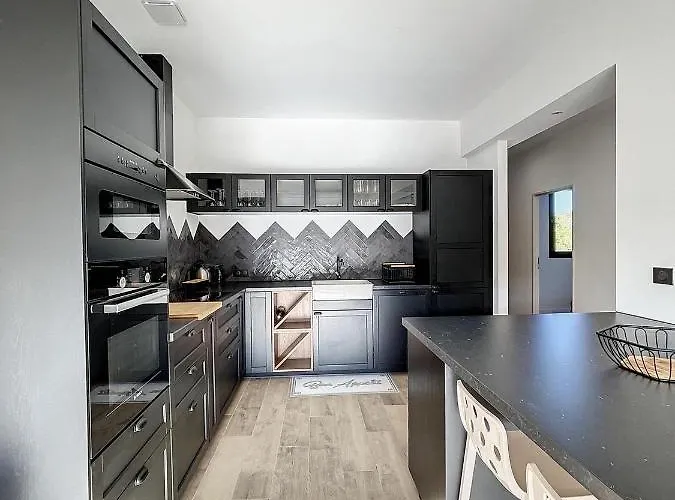 400m2 Piscine Intérieure Très Calme Villa Agde